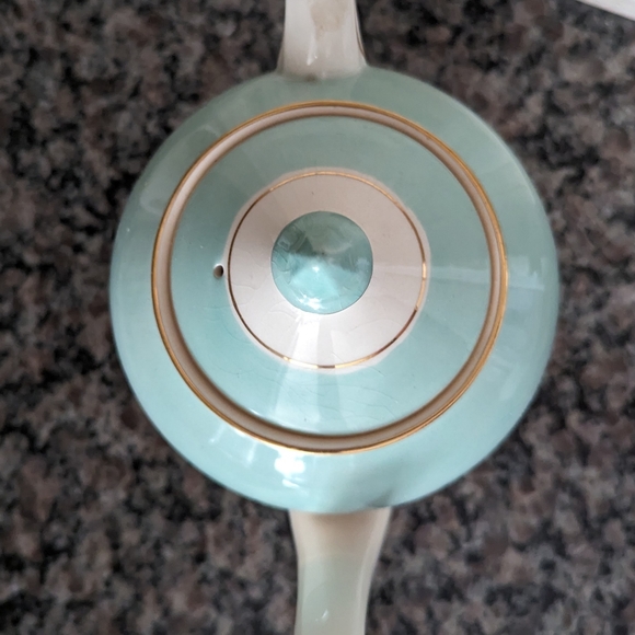 Strawberry Fair Crown Ducal Coffee or Tea Pot - Picture 5 of 5